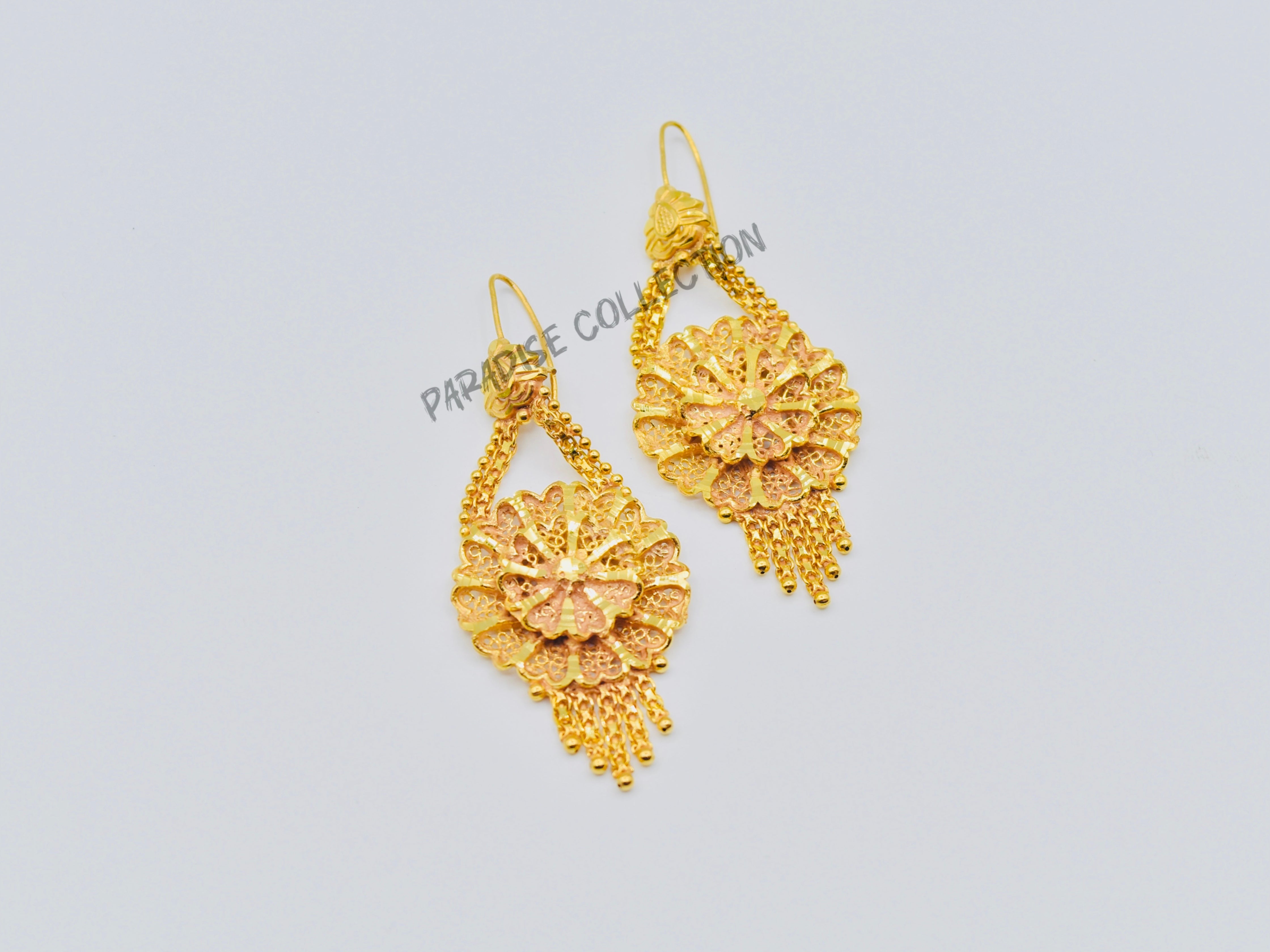 Premium Classic Earrings – Comes with Elegant Gift Box