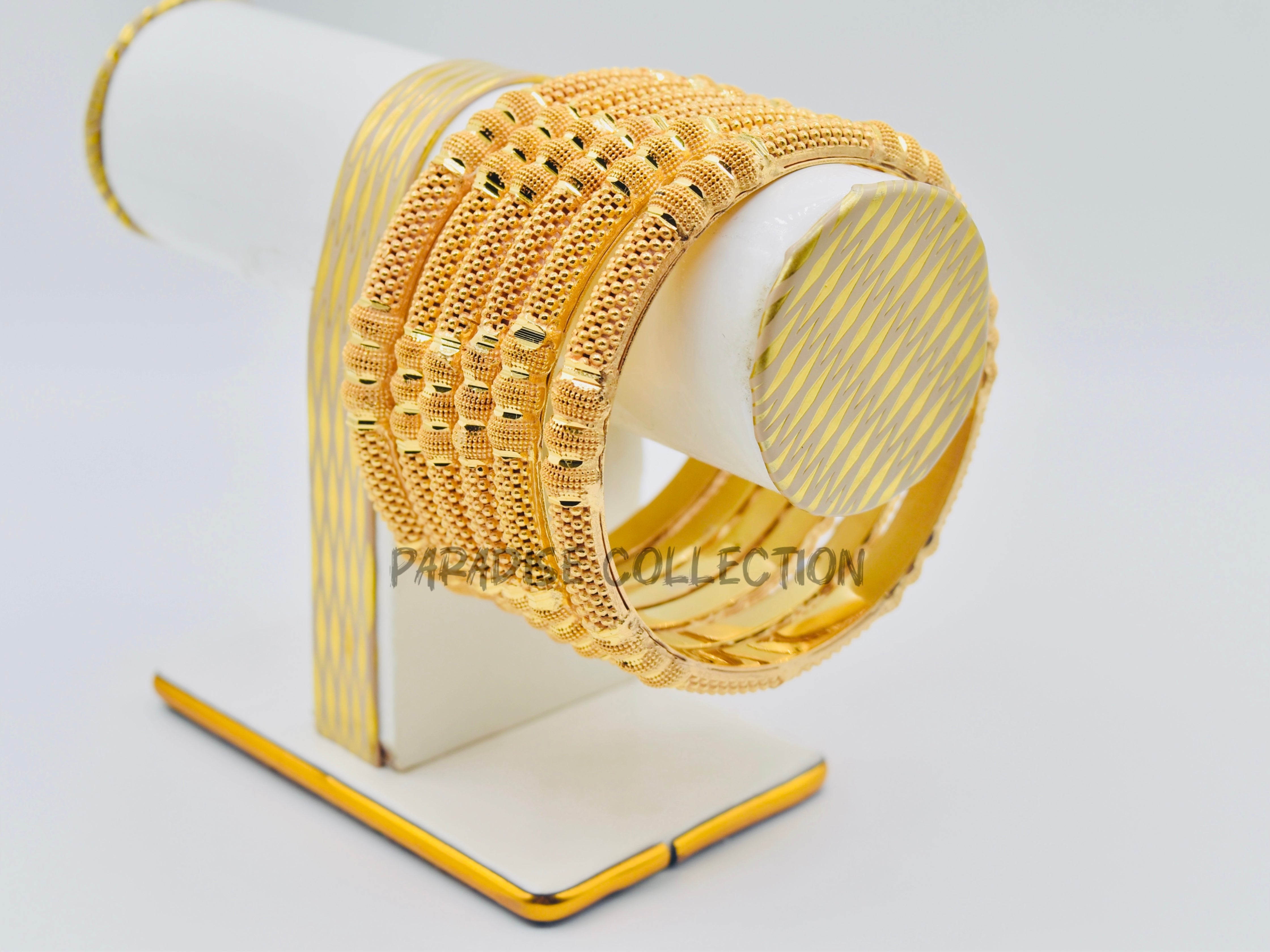 High-Shine Sona Bangles – Classic Style in a Jewellery Gift Box