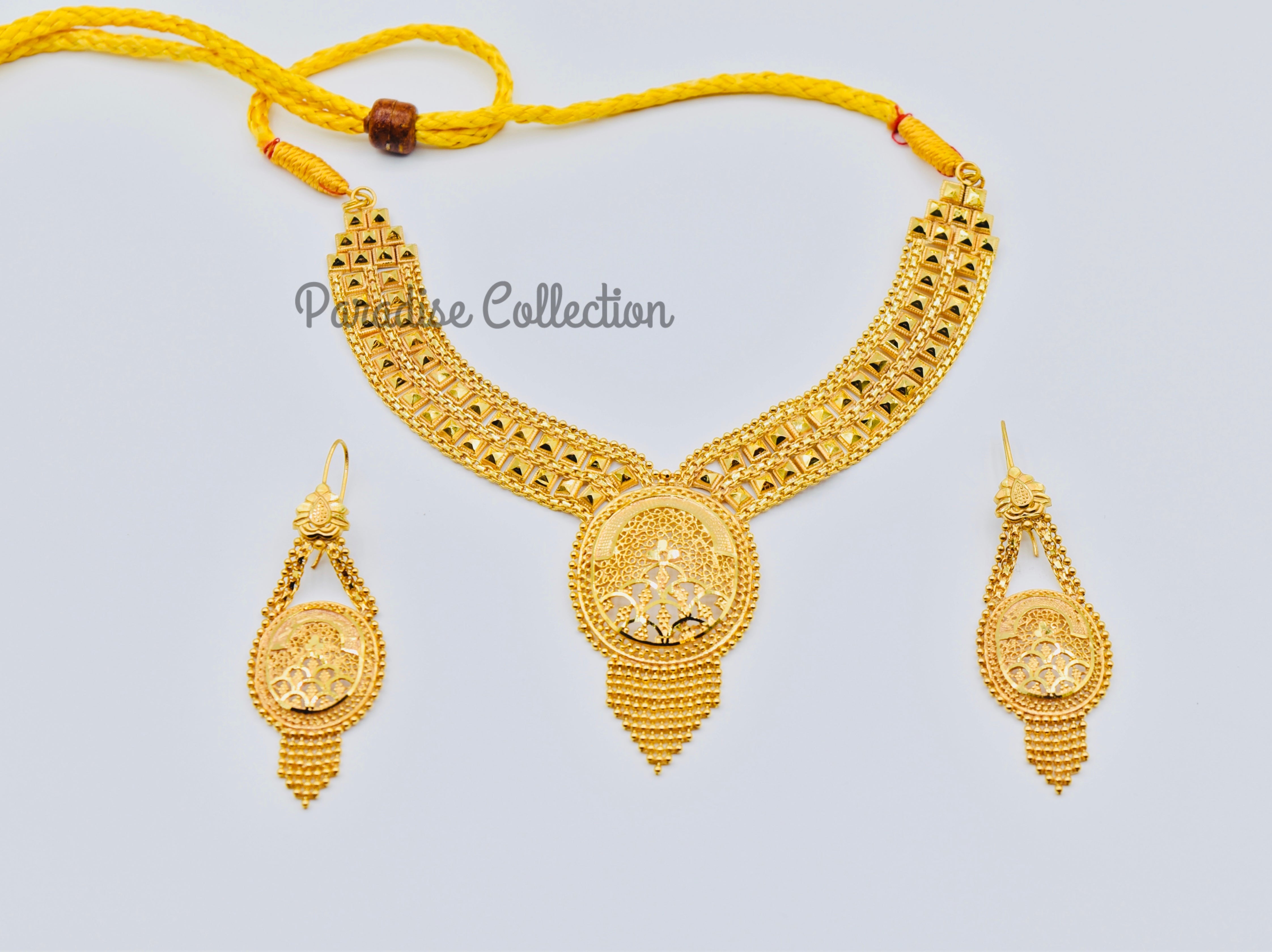 Premium Sona Finish Necklace Set – Stylish Jewelry With Luxury Packaging