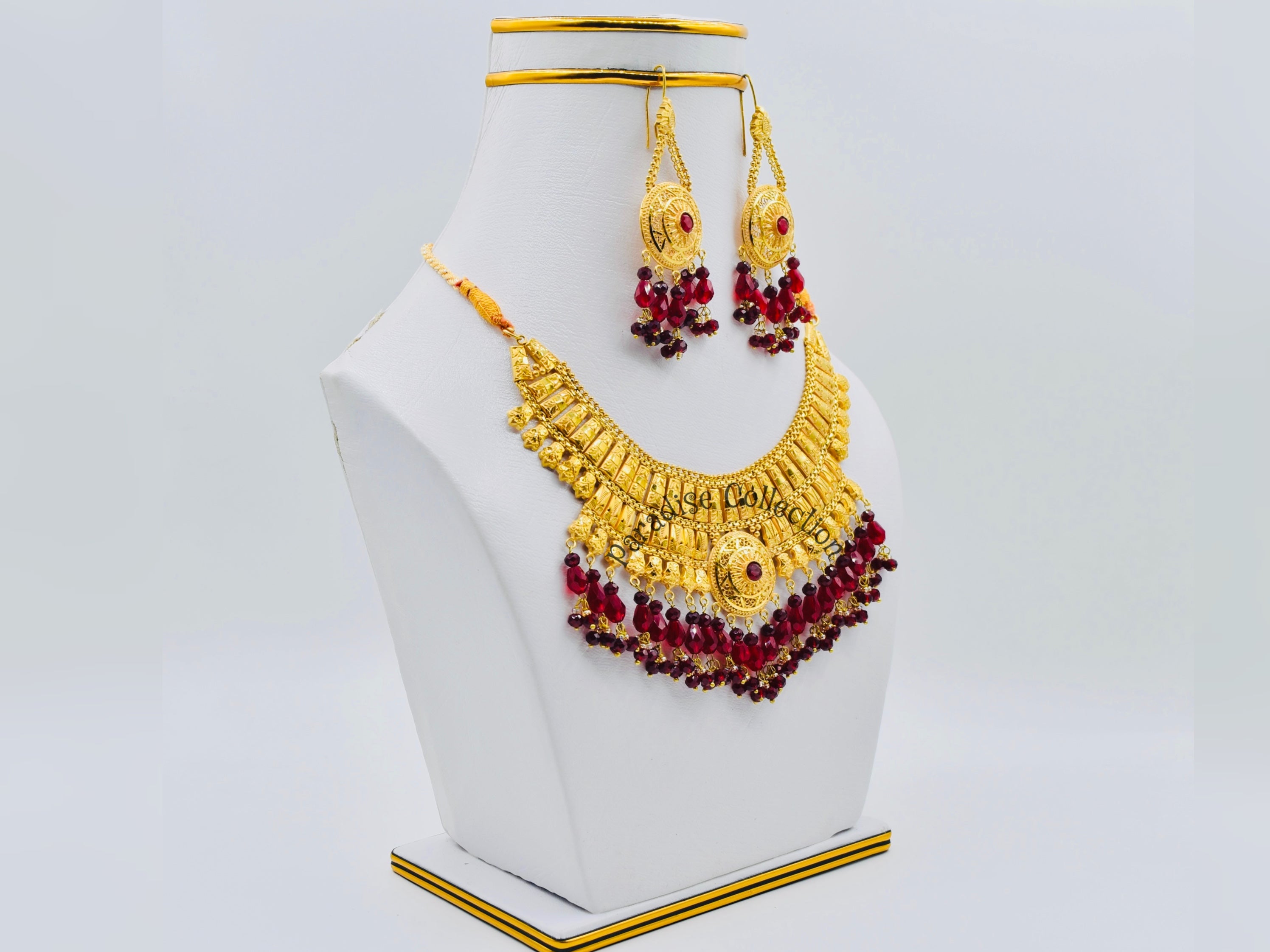 Luxury Classic Designer Necklace Set With Gift Jewellery Box