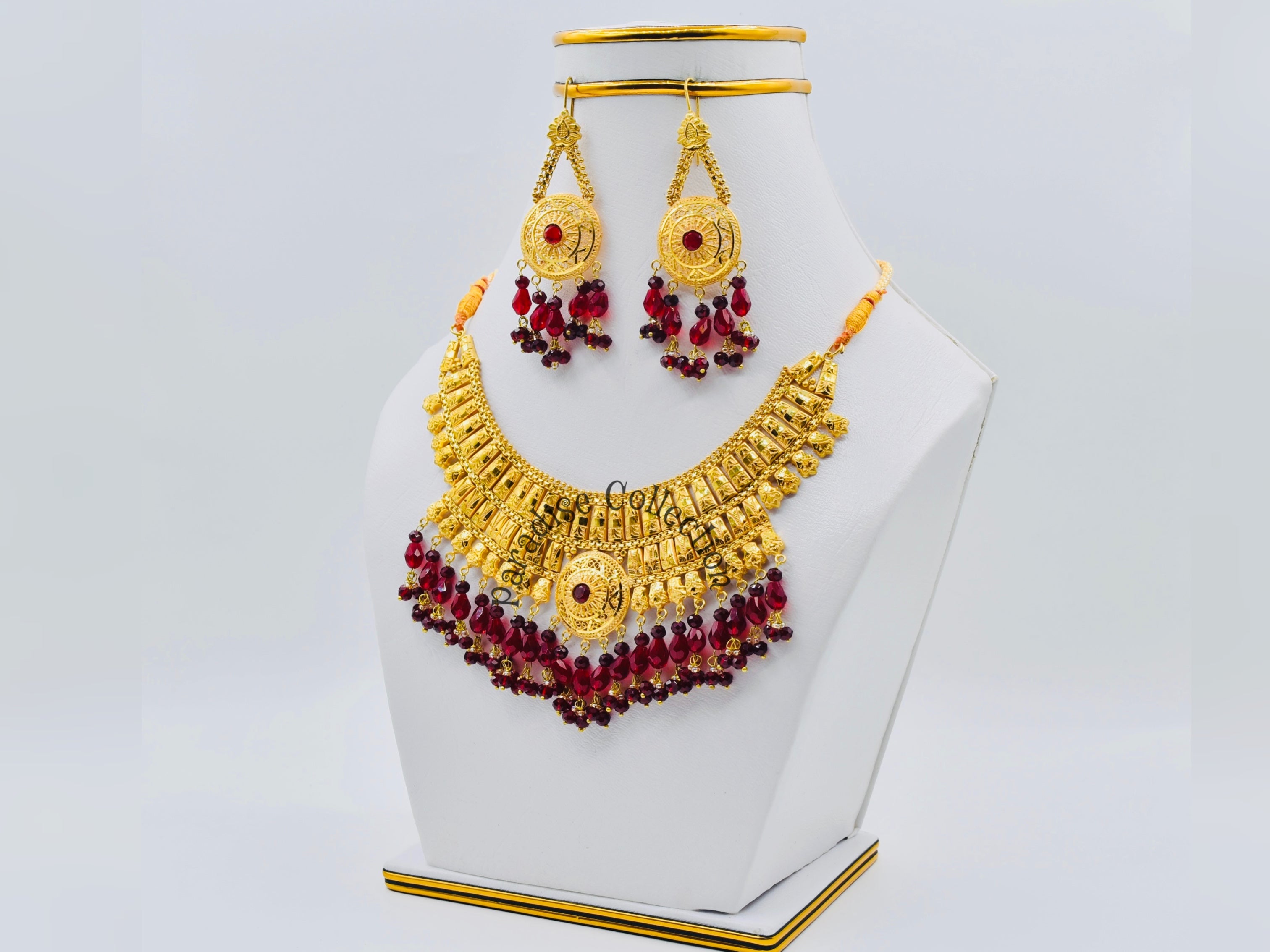 Luxury Classic Designer Necklace Set With Gift Jewellery Box