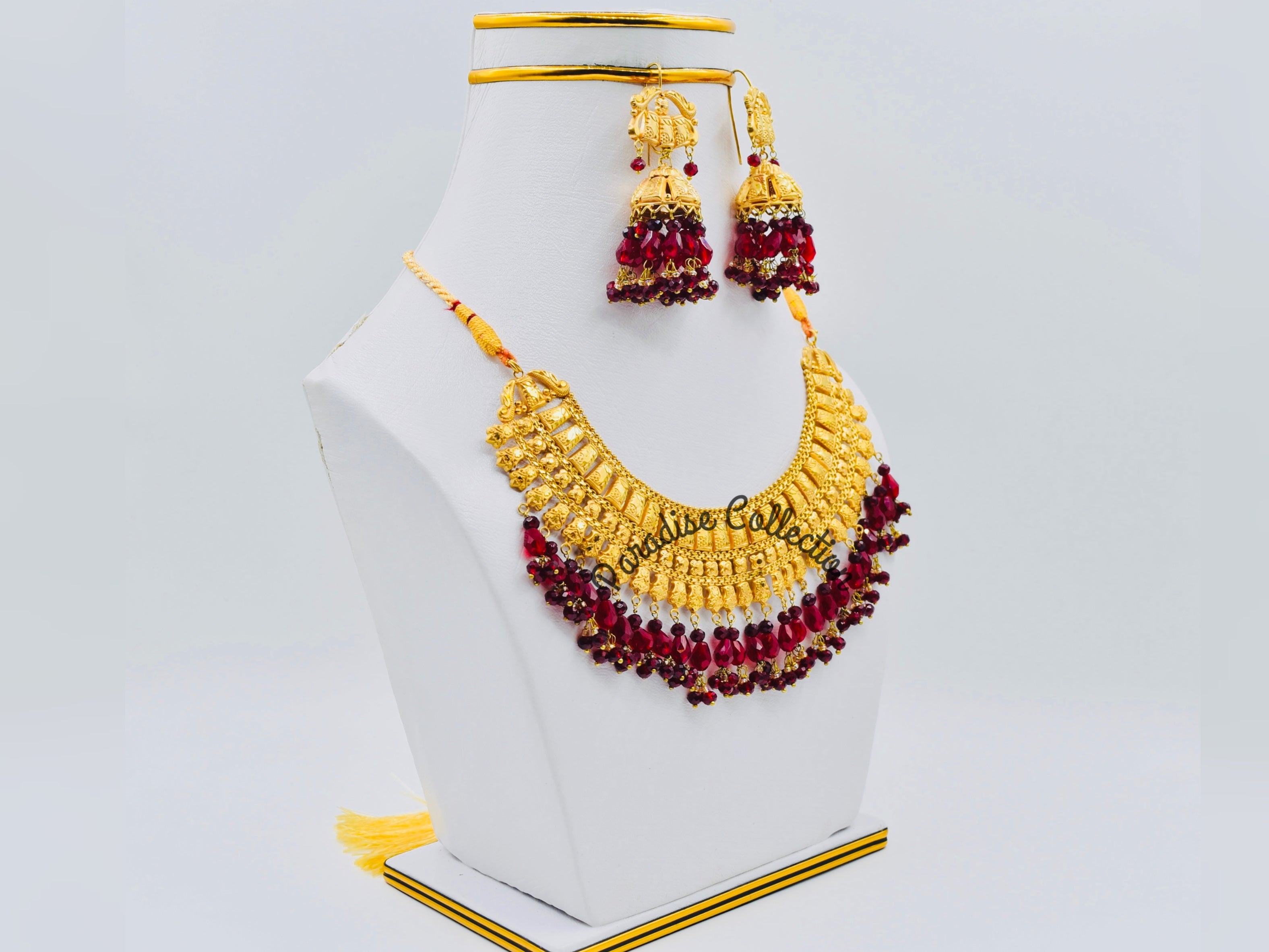 Elegant Designer Statement Necklace Set – Comes With a Free Jewellery Box