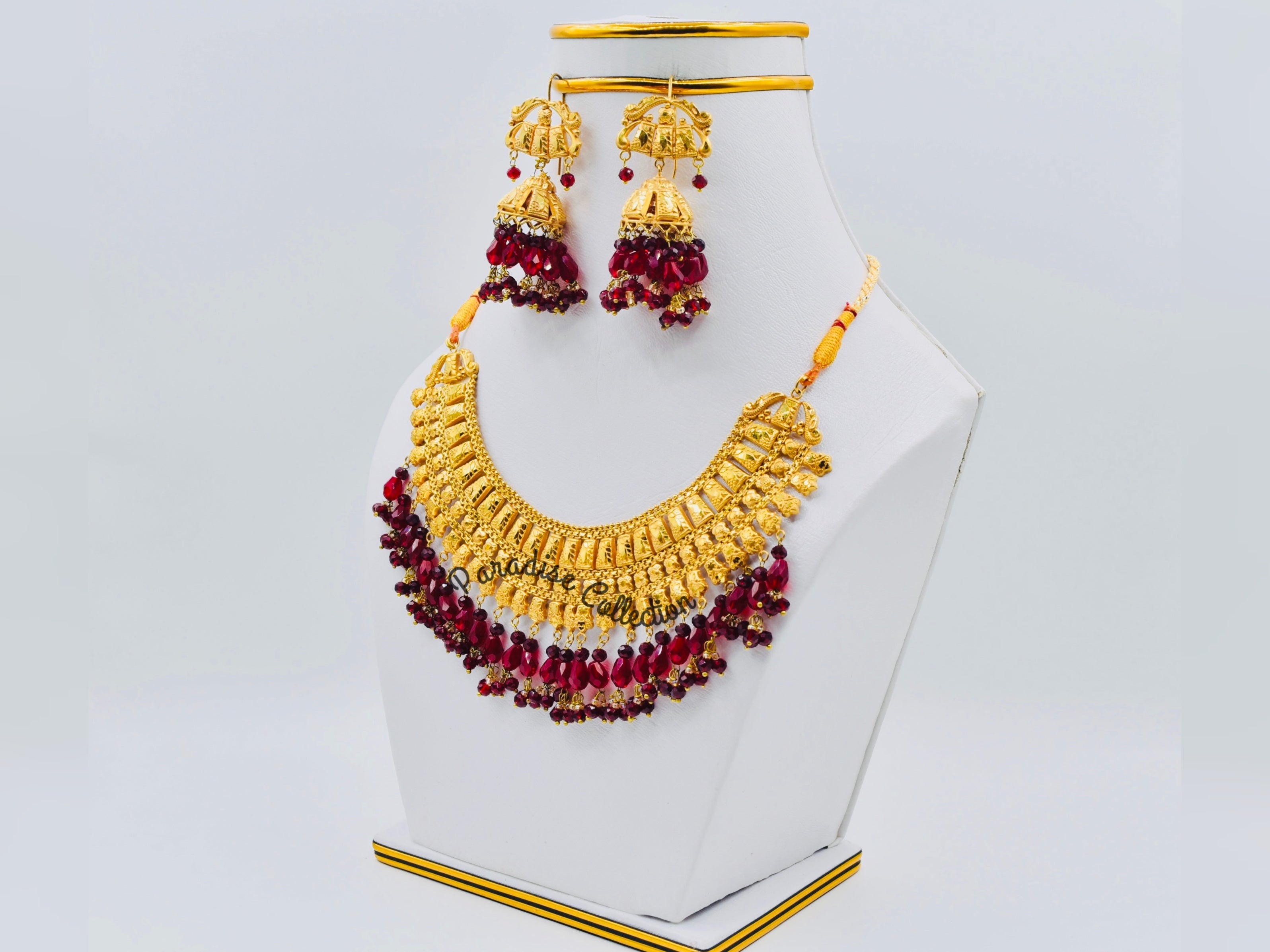 Elegant Designer Statement Necklace Set – Comes With a Free Jewellery Box