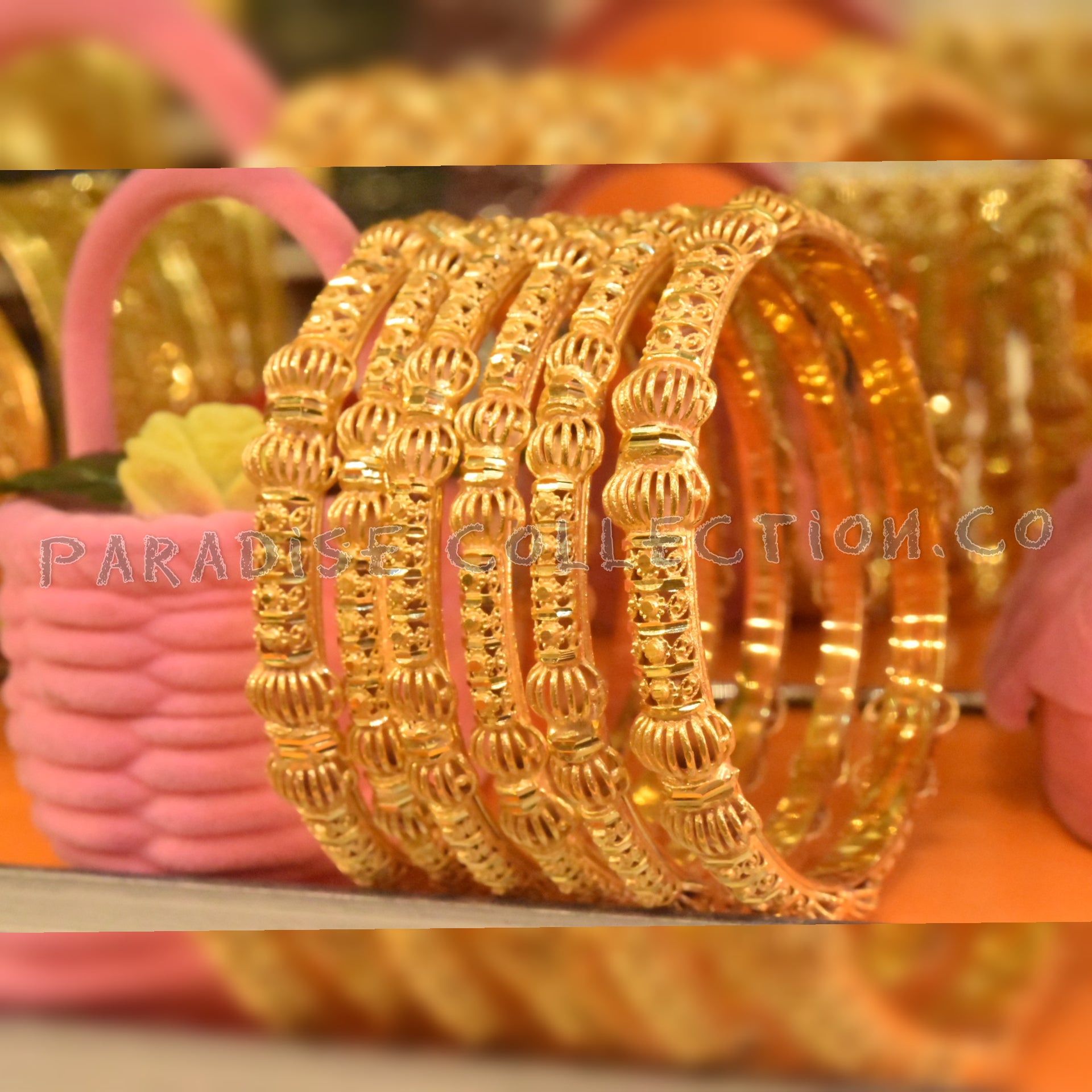 New Hot Fashion Bangles For Women With Fancy Jewelry Box Free