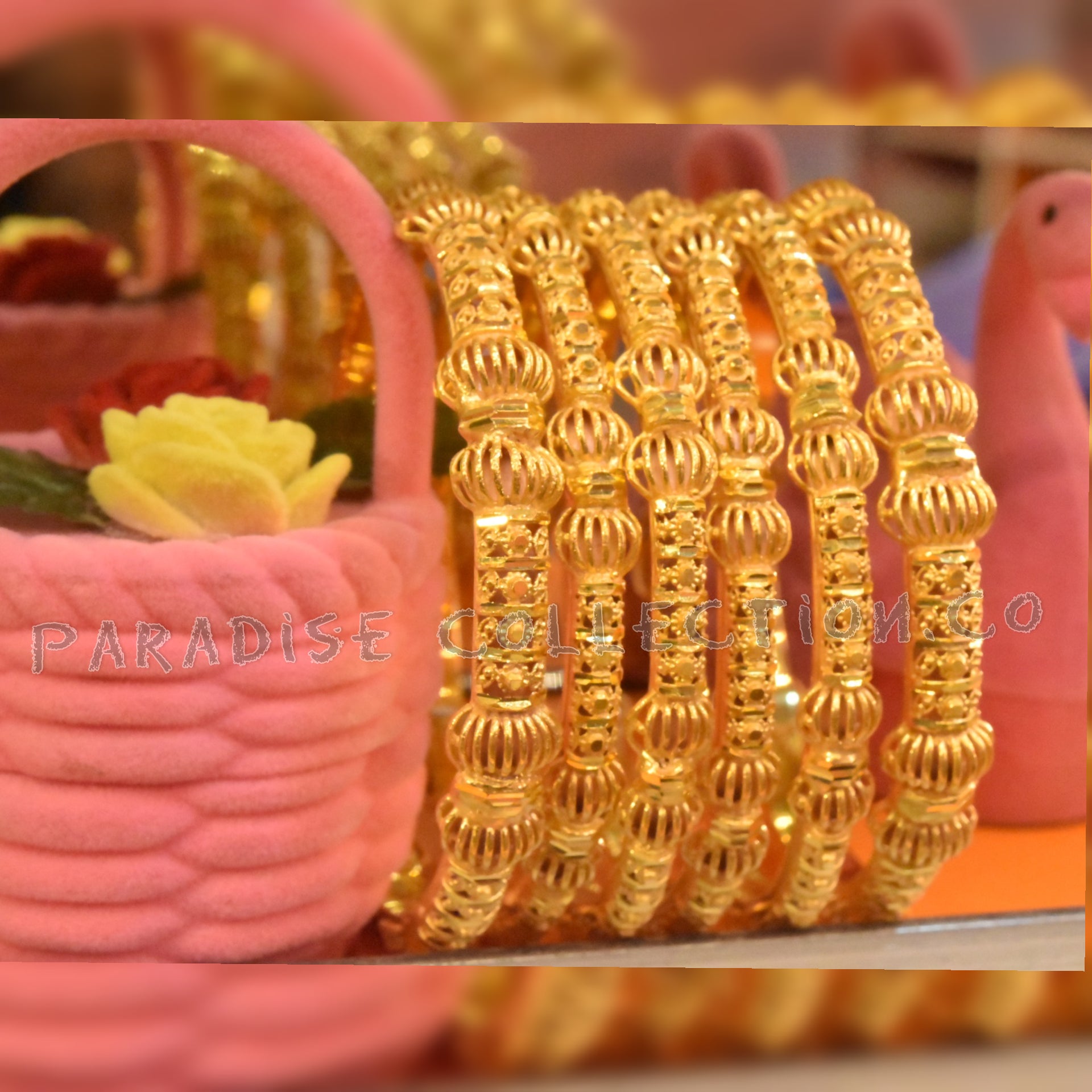 New Hot Fashion Bangles For Women With Fancy Jewelry Box Free