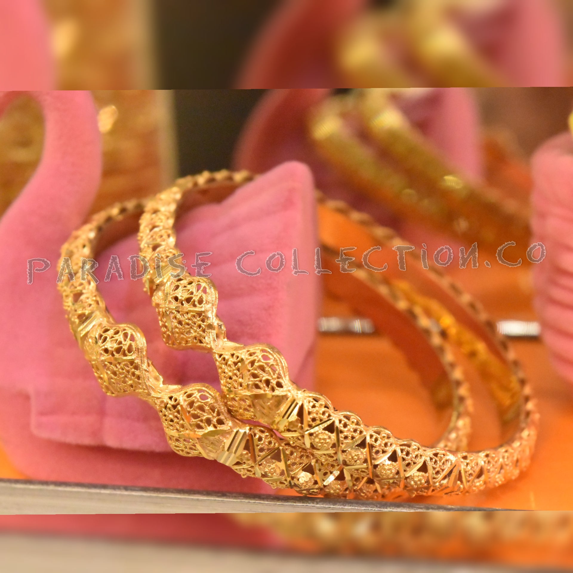 Premium Quality Elegant Bangles Pack Of 2 With Beautiful Gift Pack