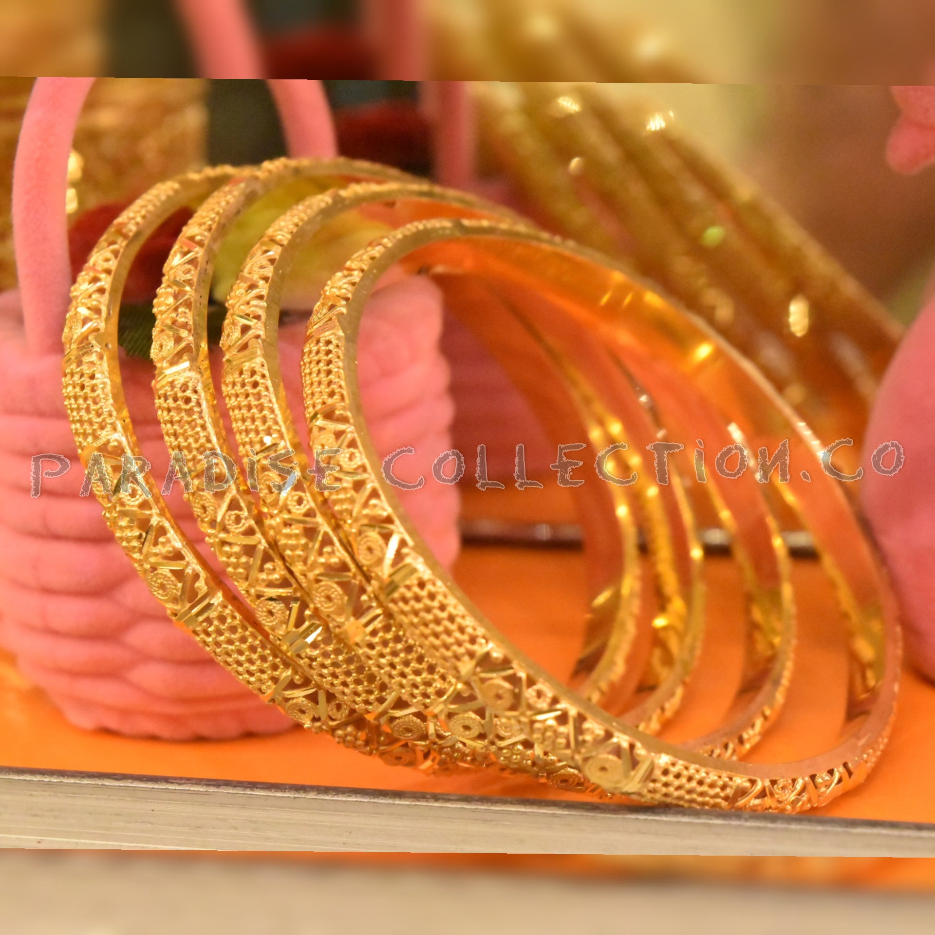 Unique Stylish Beautiful Wedding/Party/Bangles For Girls in Reasonable Price