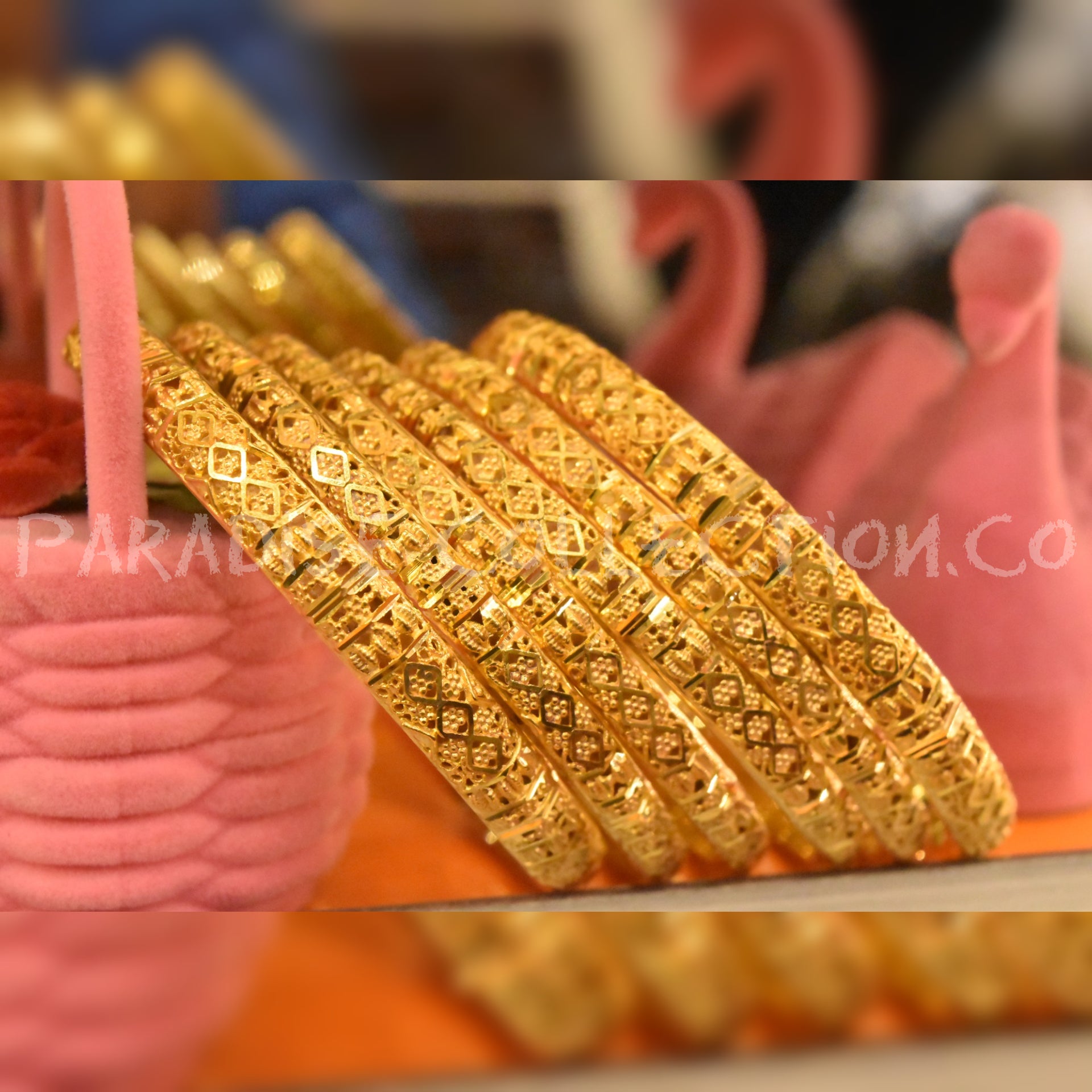 Budget To Gift - Bangles For Girls - Paradise Studio With Fancy Jewelry Box Free