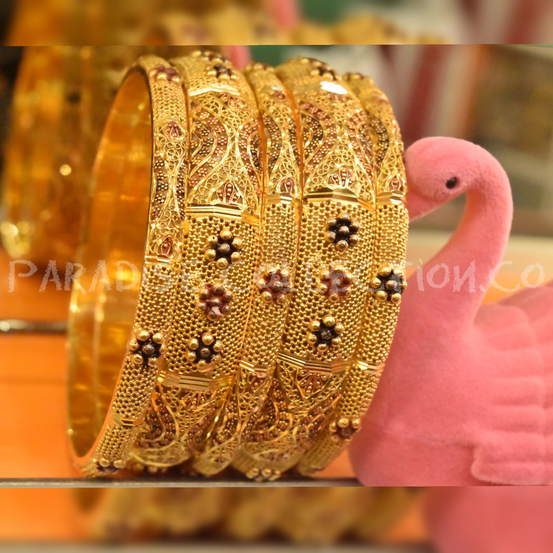 Beautiful Bangles With Long Lasting Polish Very Stylish With Fancy Jewelry Box Free