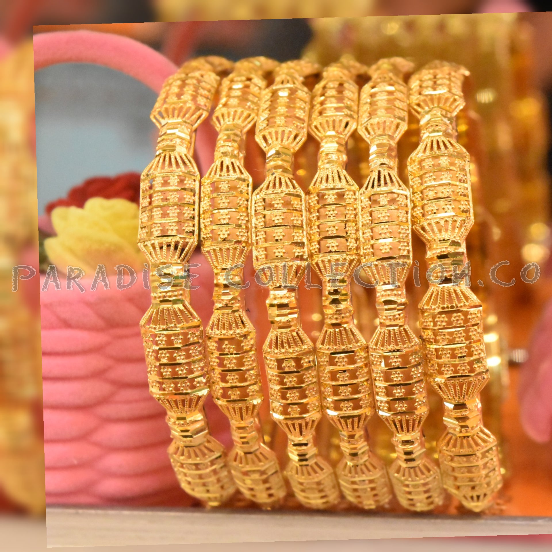 Stylish Classic Bangles For Woman With Fancy Jewelry Box Free