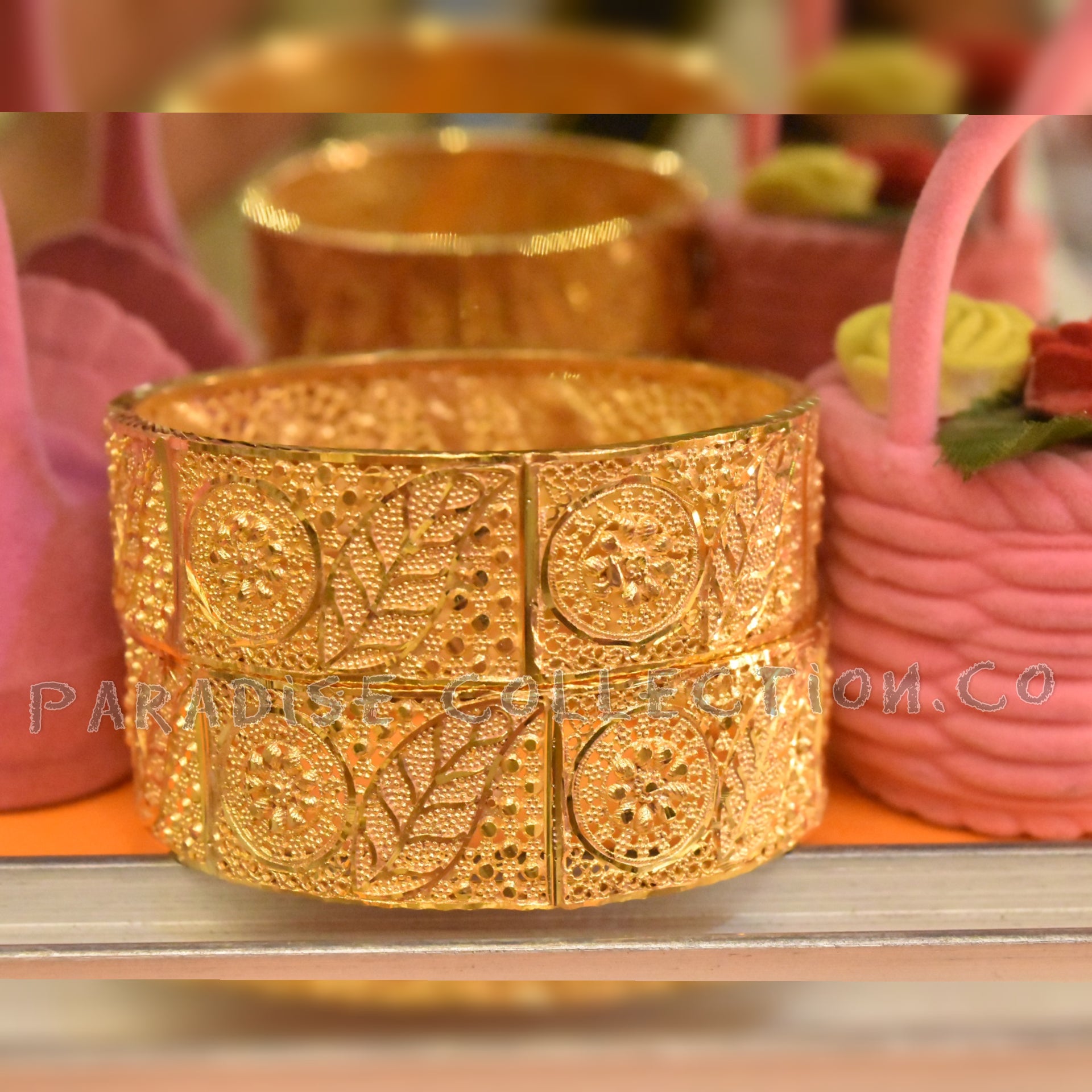 Beautiful Design Real Gold Polish Bangles & Fancy Jewelry Box Free