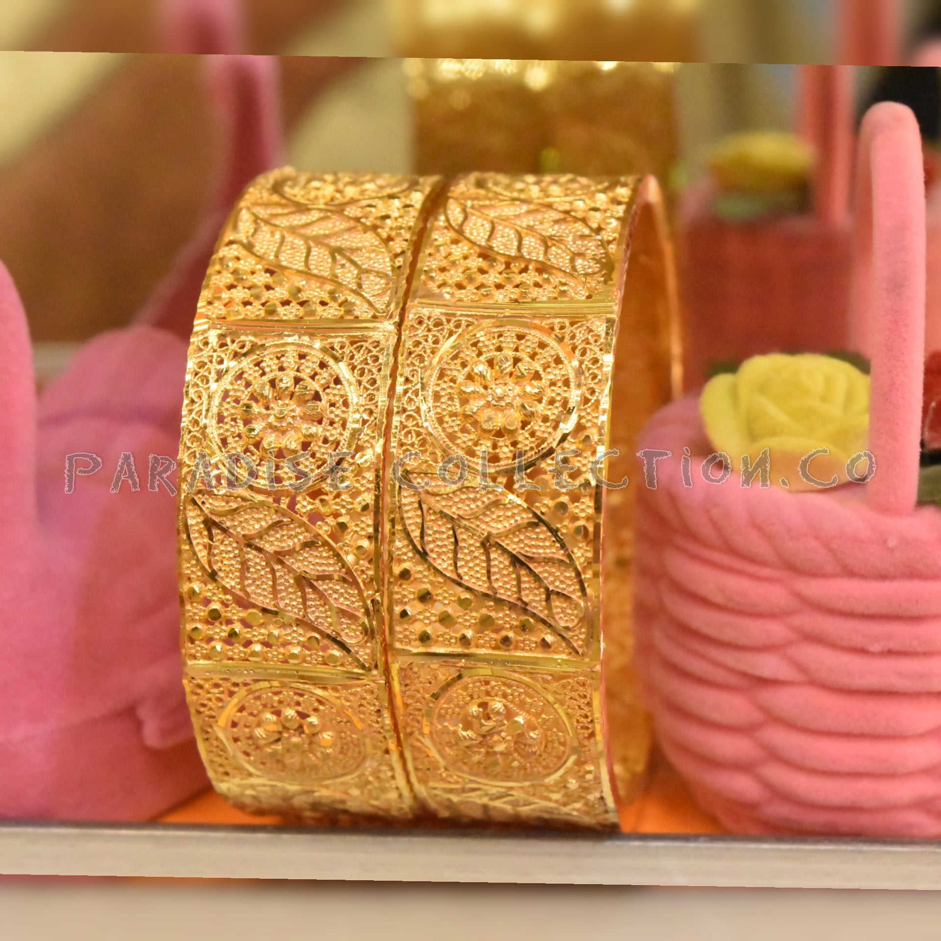 Beautiful Design Real Gold Polish Bangles & Fancy Jewelry Box Free